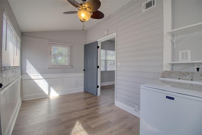 Photo - 675 16th Ave S