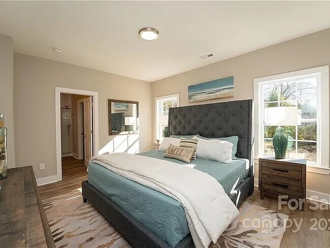 Photo - 301 S Cloudman St