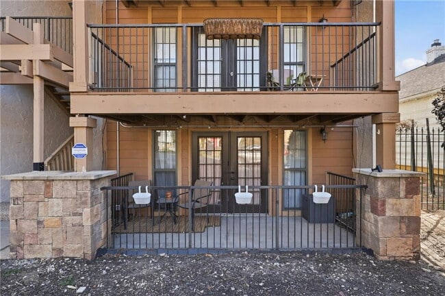 Photo - UPDATED 2BR/2BA WEST PLAZA CONDO Unidad #102