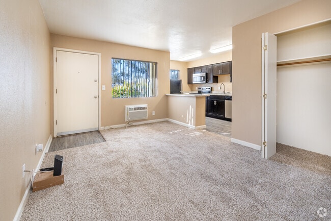 Studio - 468SF - Living Room