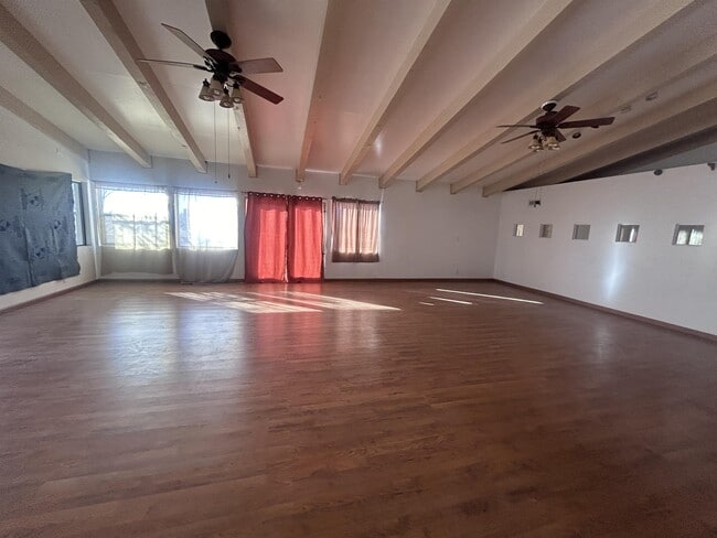 Photo - 563 Black Bear Rd NE