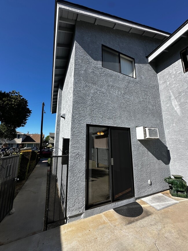 Photo - 4280 Green Ave