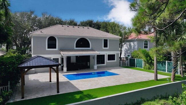 Photo - 212 Lone Pine Dr