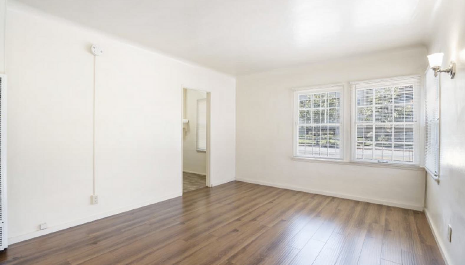 Photo - 807 W. 30th St.