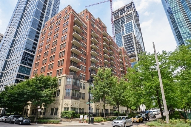 Building Photo - 1250 S Indiana Ave Unit 503