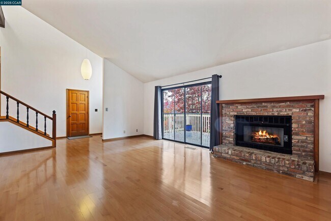 Photo - 1744 Spyglass Ln