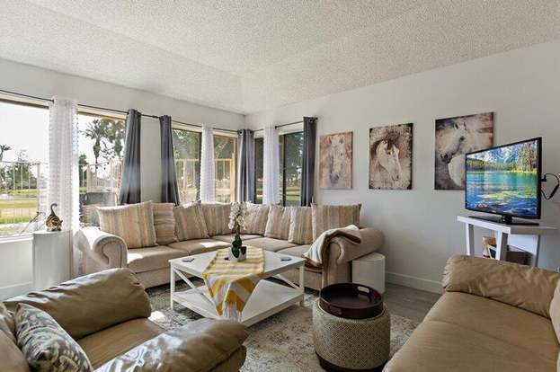 Photo - 49336 Eisenhower Dr