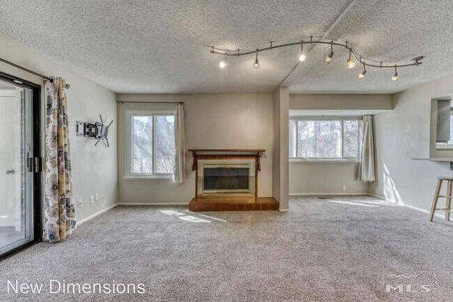 Photo - 2 br, 2 bath House - 2315 Roundhouse Road