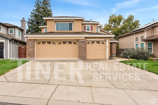 Building Photo - Spacious and Modern 4 Bedroom Elk Grove Ho... Rental