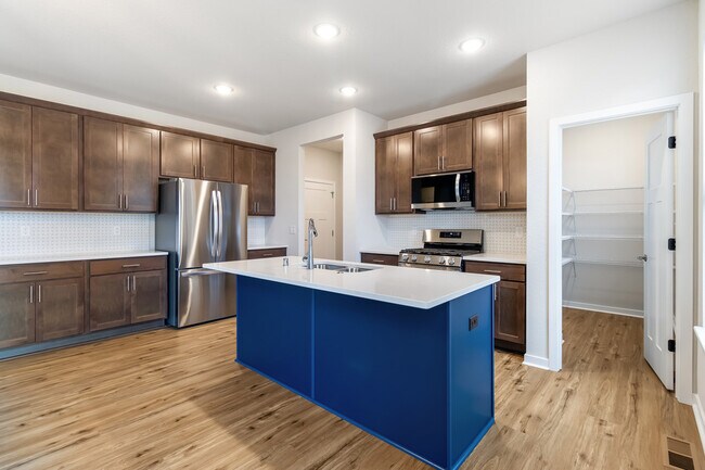 Photo - 670 Lambert Dr