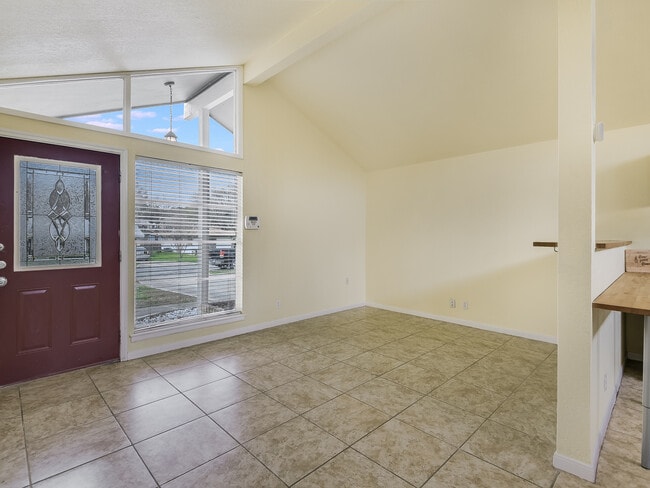 Photo - 227 Shin Oak Dr