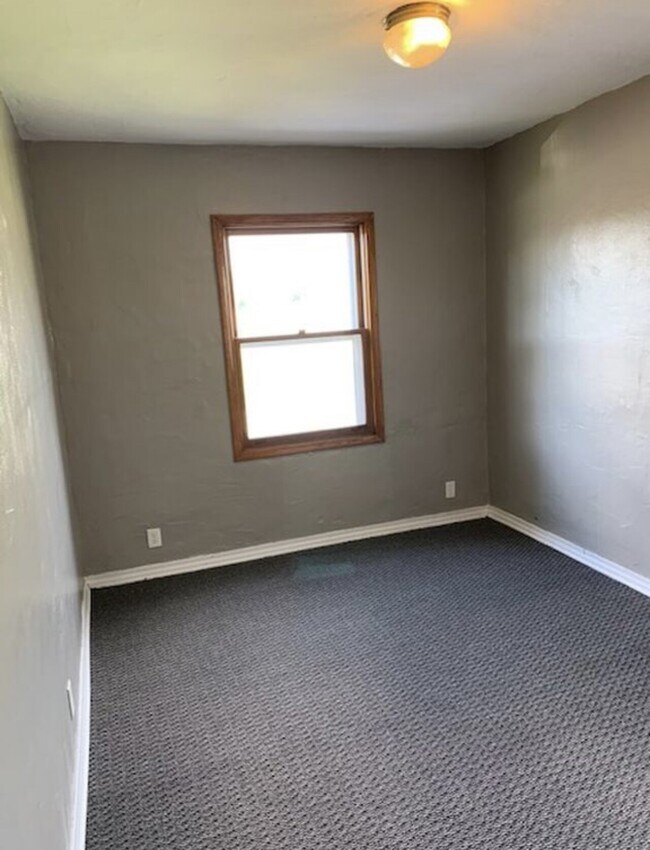 Photo - 1433 WIlson Ave SW