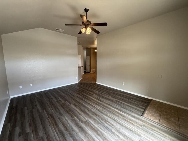 Photo - 4205 Cambridge Dr