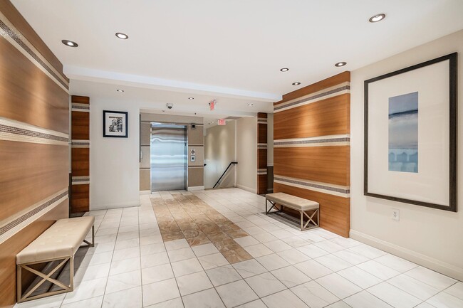 Photo - 30 Freedom Way Unidad 204