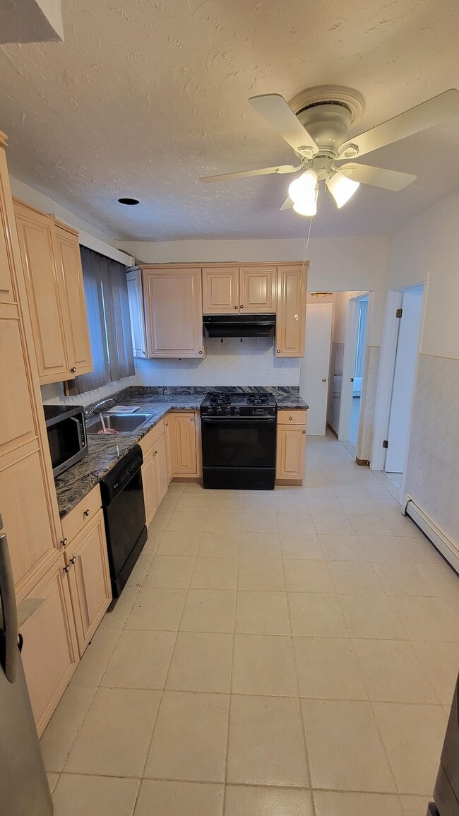 Photo - 768 Florence Pl Unit 1