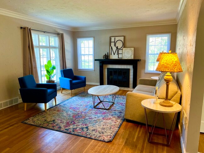 Photo - 1936 N Kansas Ave