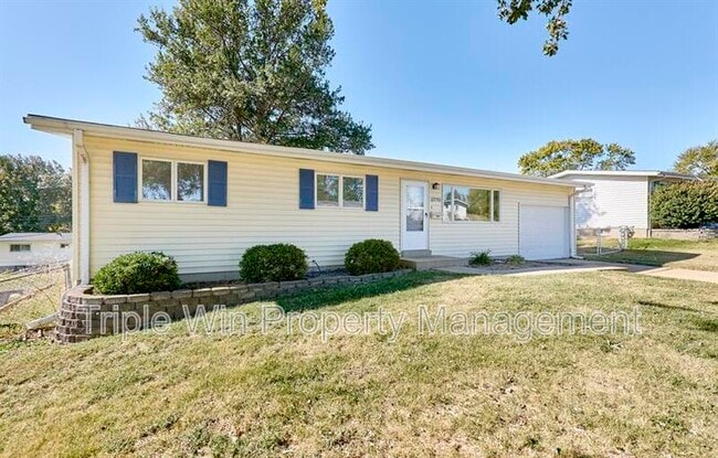 Photo - 2770 Dove Dr