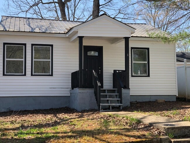 Photo - 10 Circle Dr