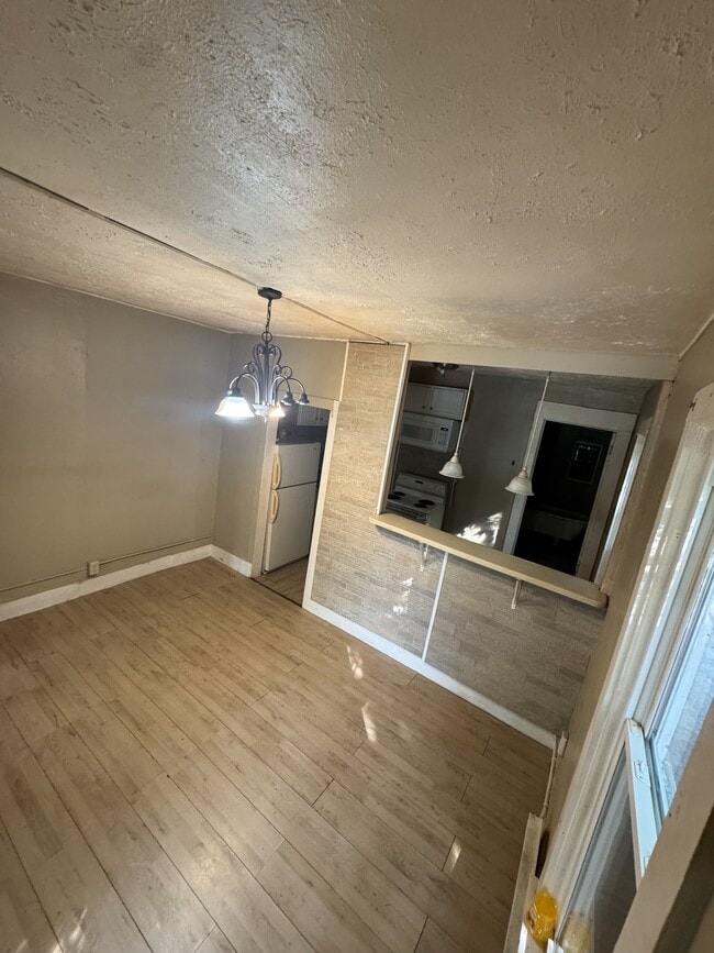 Photo - 451 5th St Unit 1