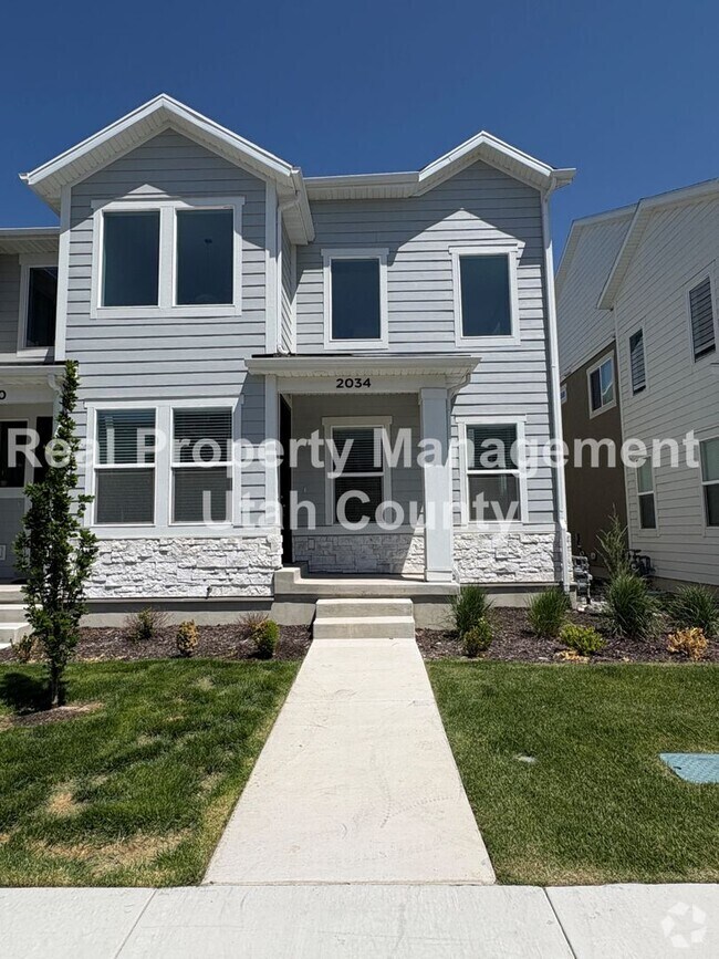 Building Photo - Beautiful Townhome in Lehi