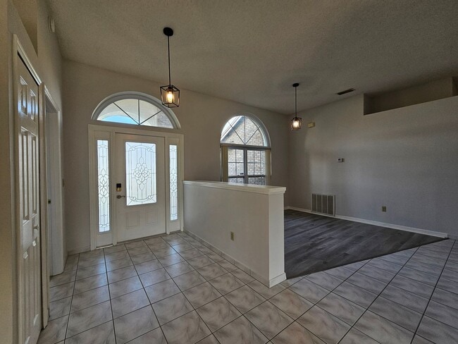 Photo - 6506 Canterlea Dr