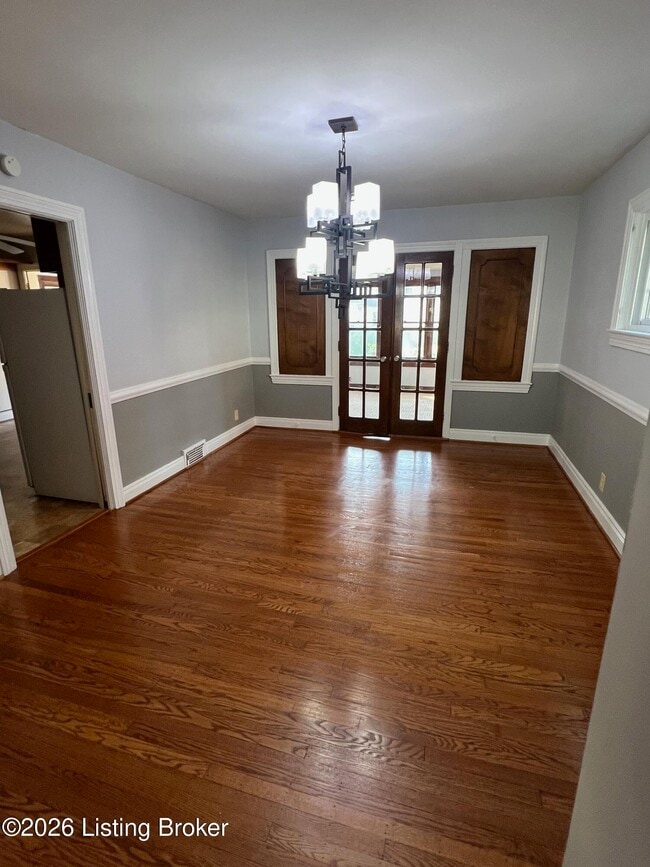 Photo - 2302 Emerson Ave