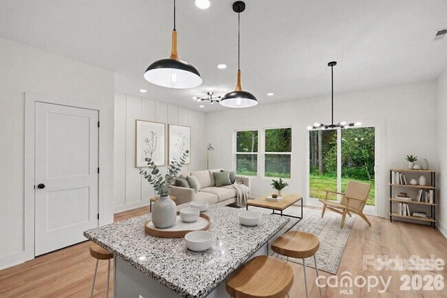 Photo - 7523 Lawyers Rd