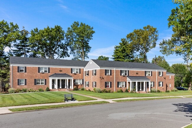 Building Photo - Fair Lawn Preserve
