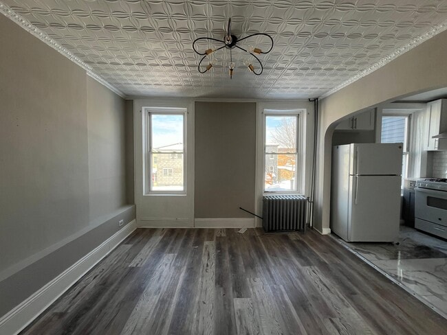 Photo - 86 Irving St