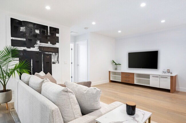 630-632 2 Ave NE Unit SI ID1634052P