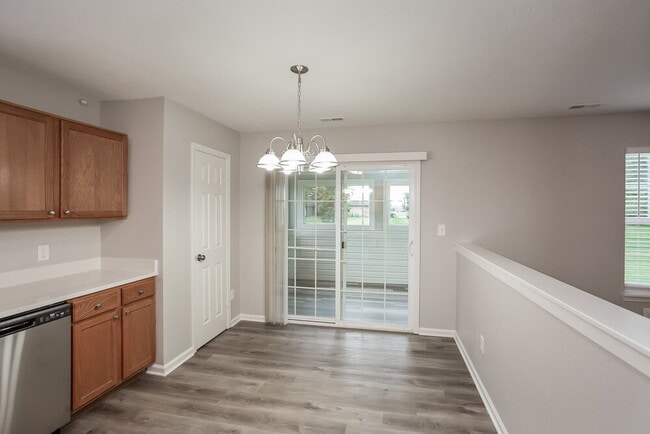 Photo - 152 Heartwood Hill