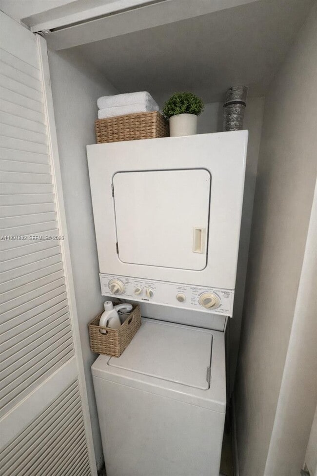 Photo - 1400 SW 124th Terrace Unidad 304Q