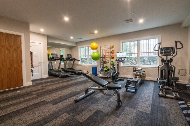 Photo - 425 Lagrange St Unit 2