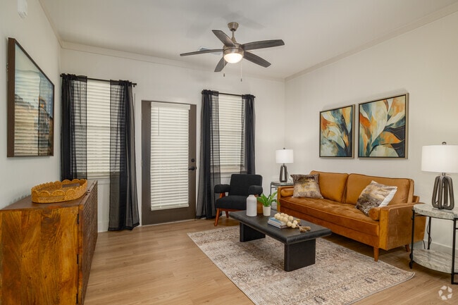 The Richland - 2BR, 2BA - 1,062SF - Living Room