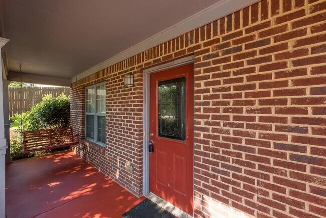 Photo - 2696 Silver Hill Terrace SE
