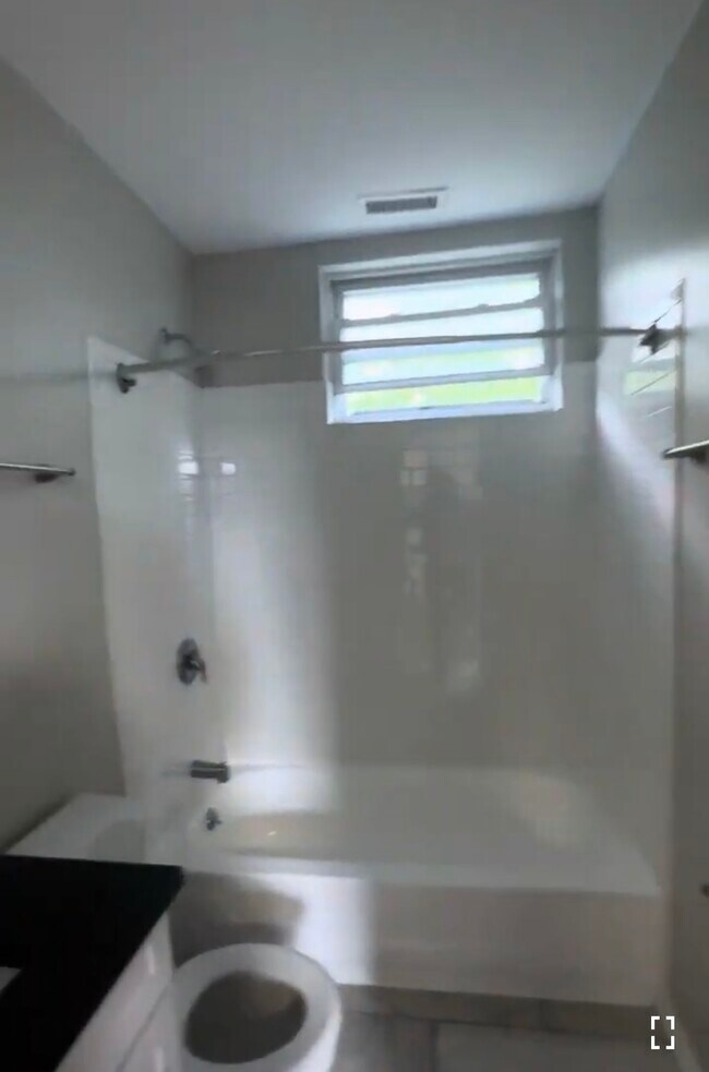 Photo - 1835 N Paulina St Unit Paulina