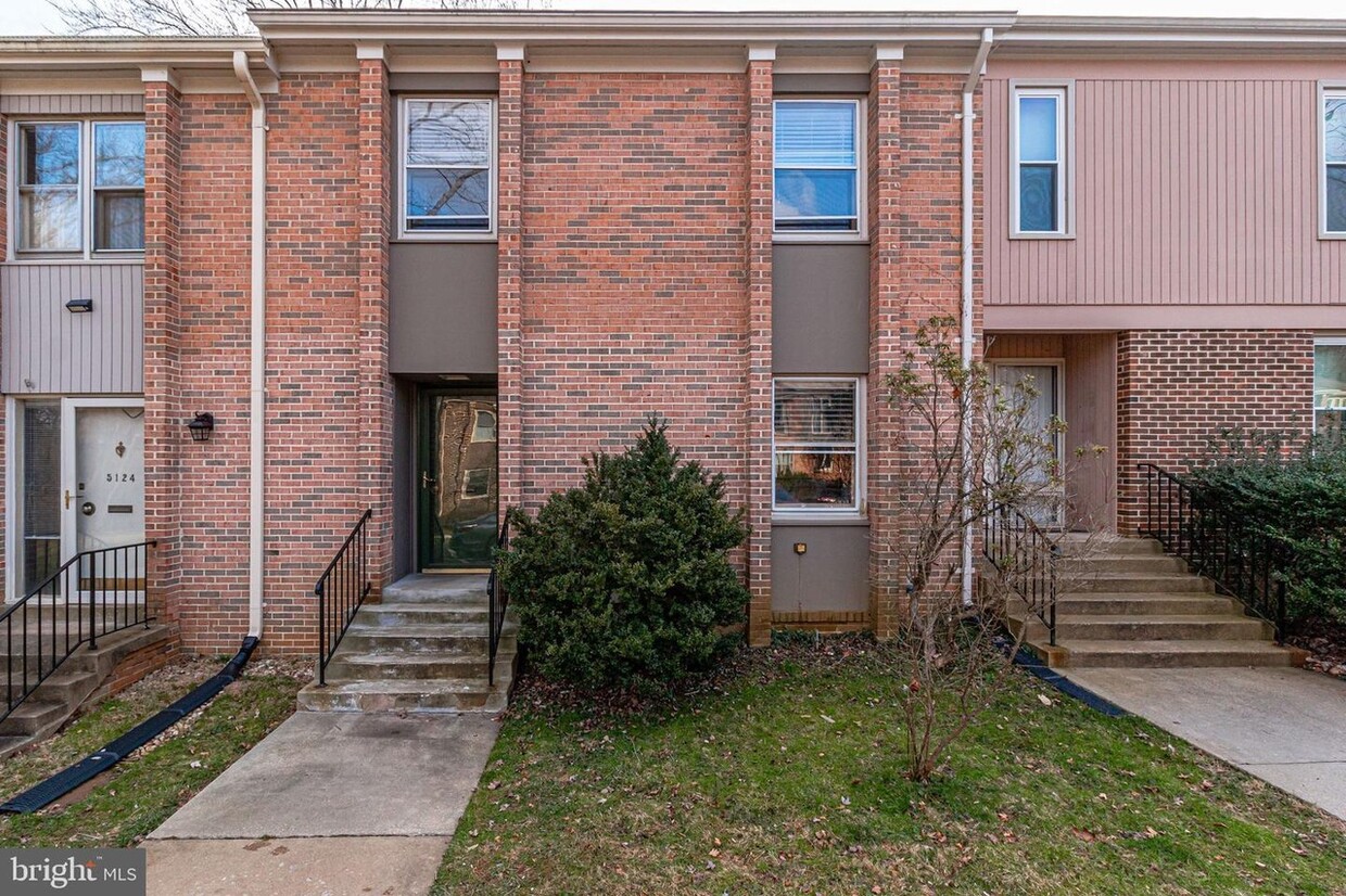 Photo - 5122 Cliffhaven Dr (Wakefield, VA)