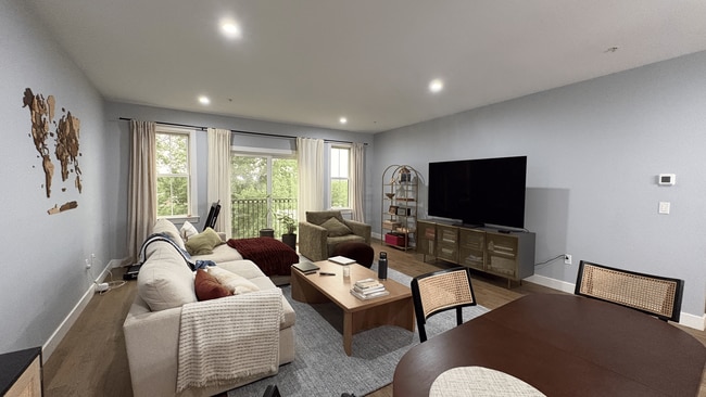 Photo - 3 Holmes St Unit 312