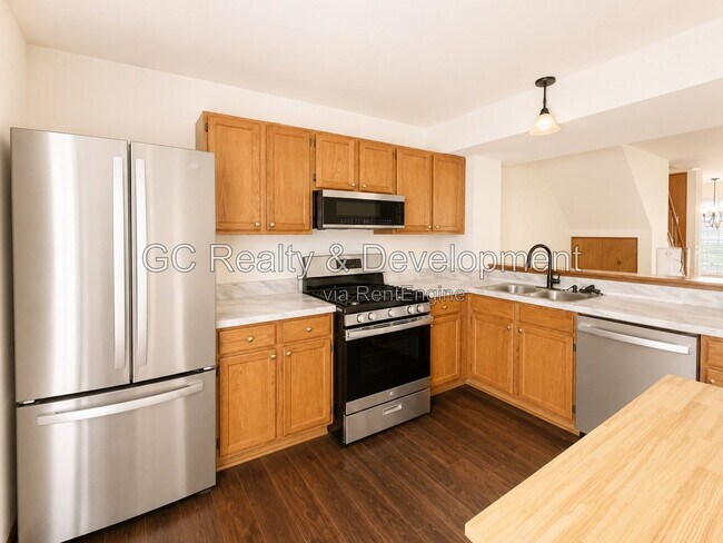 Photo - 312 Fieldstone Ct