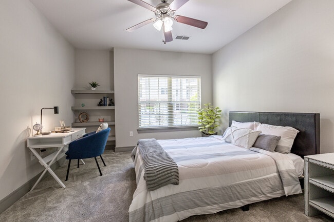 The Manor at Weston apartments — community photo