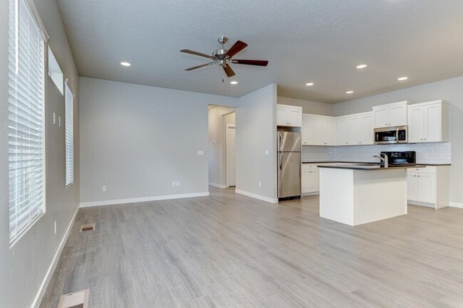 Photo - 2207 Ison Ct Unidad #102