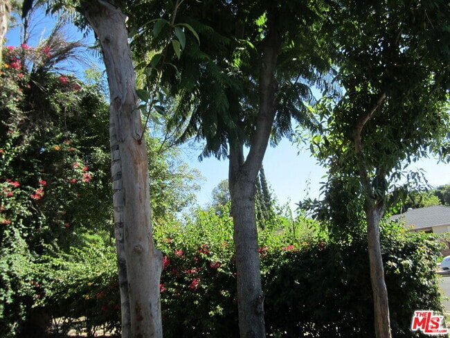 Building Photo - 6837 Lubao Ave Rental