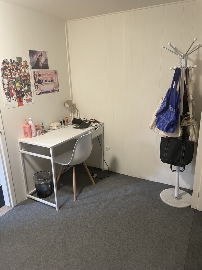 Building Photo - 3853 W 15th Ave