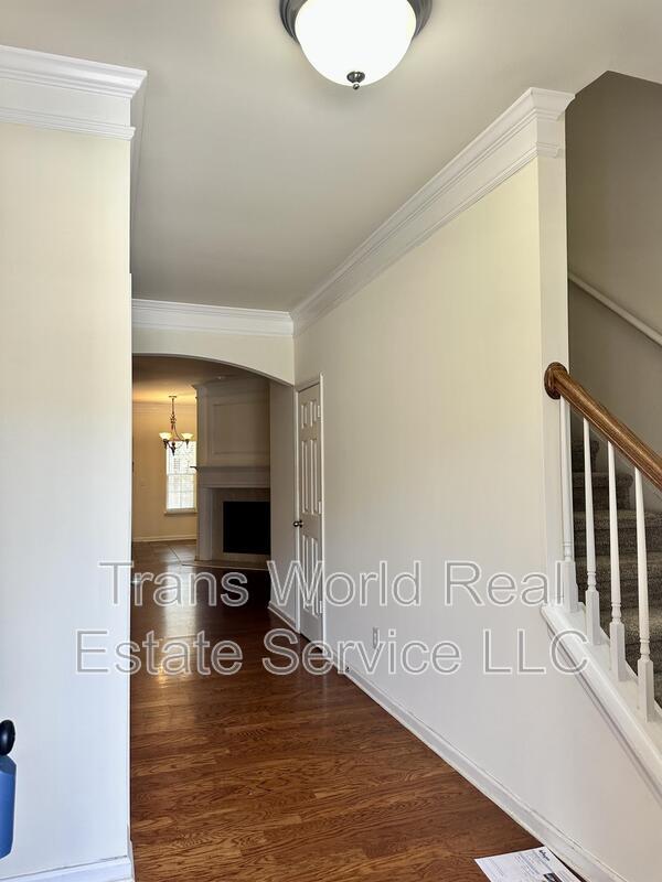 Photo - 9821 Alger Trce