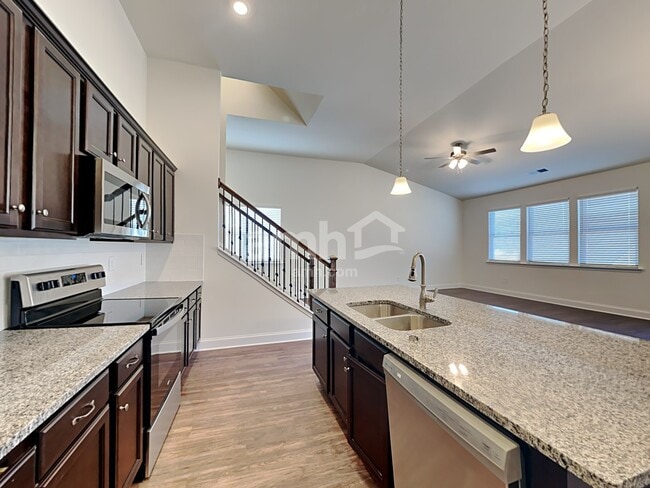 Photo - 1189 Ashlyn Ct