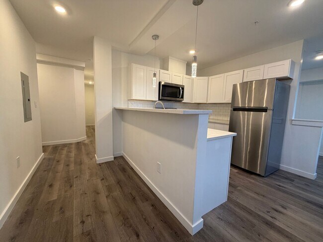 Photo - 240- 242 E Girard Unidad 1