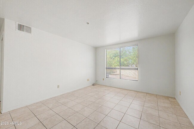 16033 N 25th St Unidad 102
