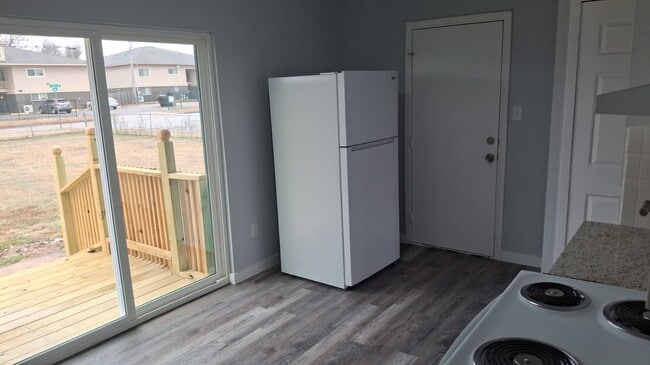 Photo - 5830 NW Kinyon Ave