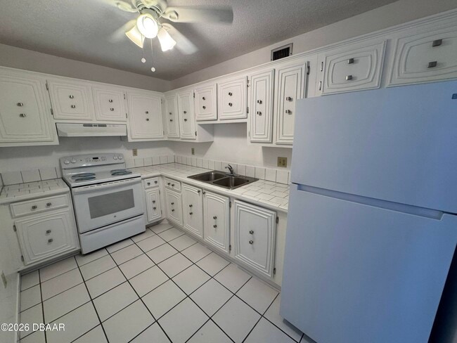 Photo - 2711 N Halifax Ave Unit 279