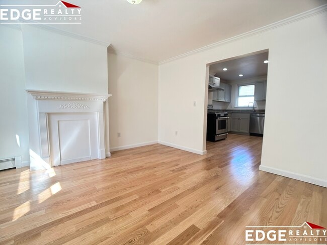Photo - 244 Everett St
